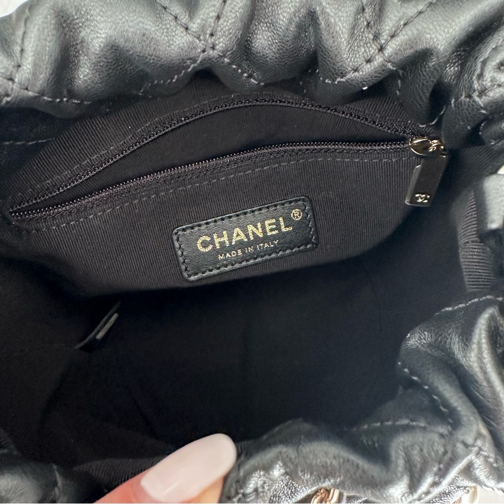 Brand new rare size CHANEL bucket bag with pearl embelishment - Picture 11 of 14